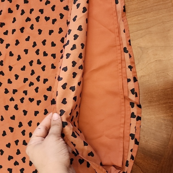 Heart pattern tank top woth scallop neckline - Picture 6 of 6